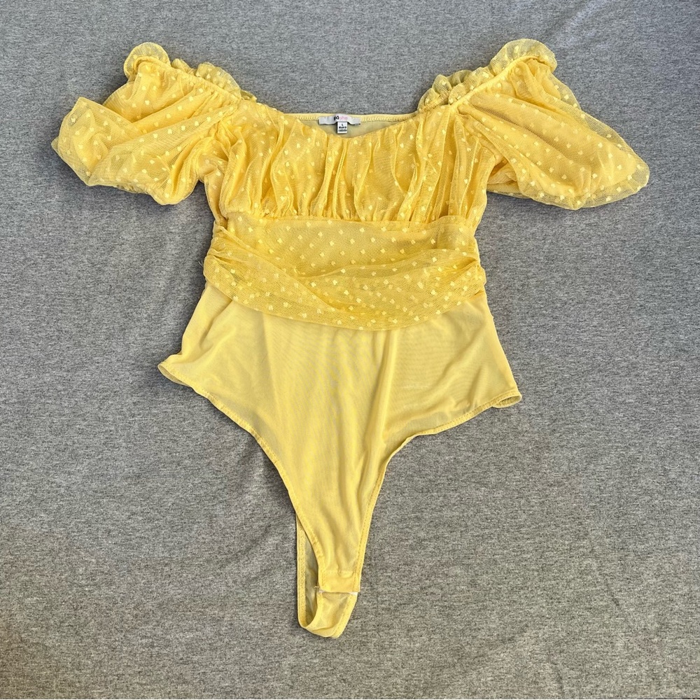 NWOT Shein Off shoulder bodysuit.